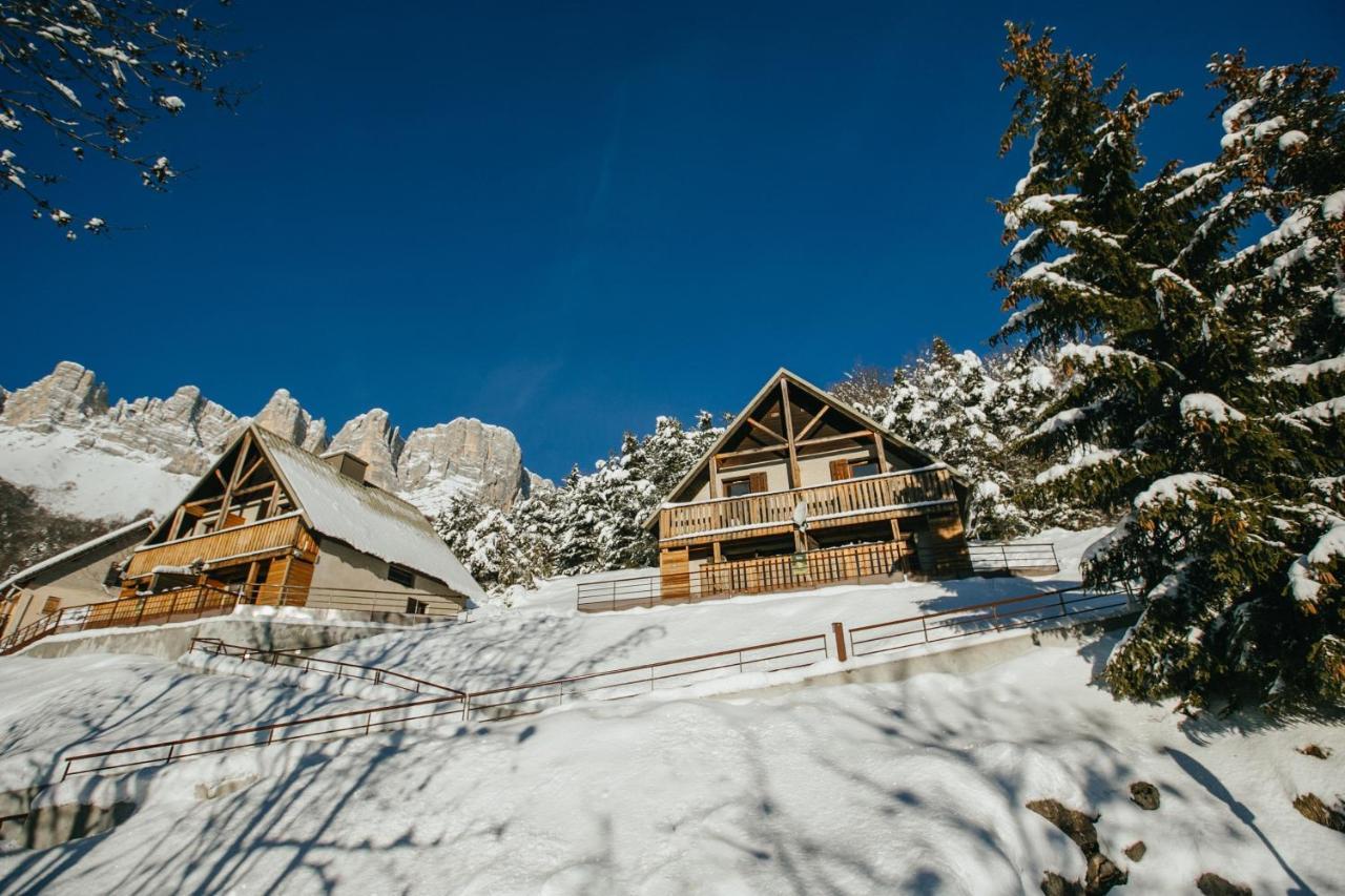 Eterpa Les Chalets De Pre Clos En Vercors Saint-Andéol Exteriér fotografie