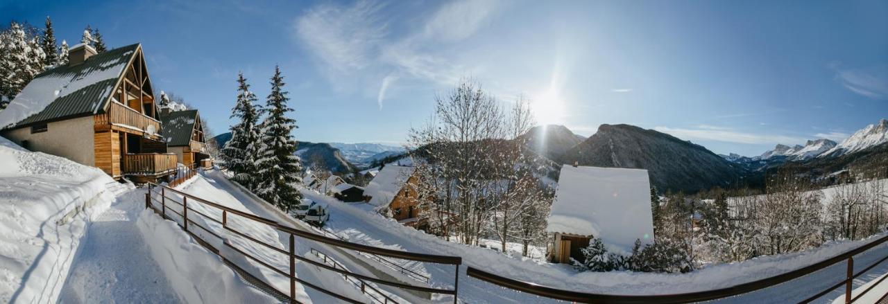 Eterpa Les Chalets De Pre Clos En Vercors Saint-Andéol Exteriér fotografie
