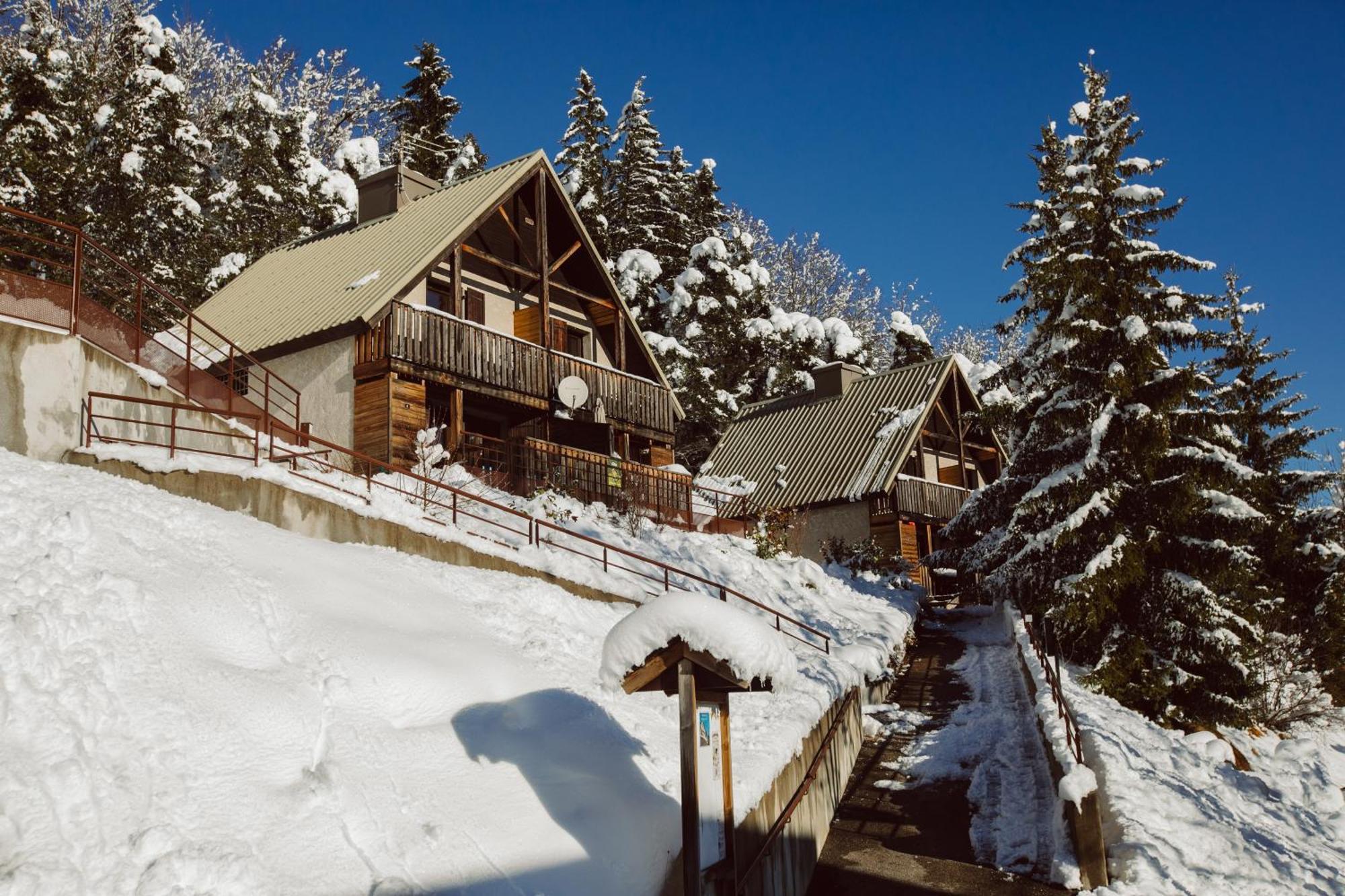 Eterpa Les Chalets De Pre Clos En Vercors Saint-Andéol Exteriér fotografie